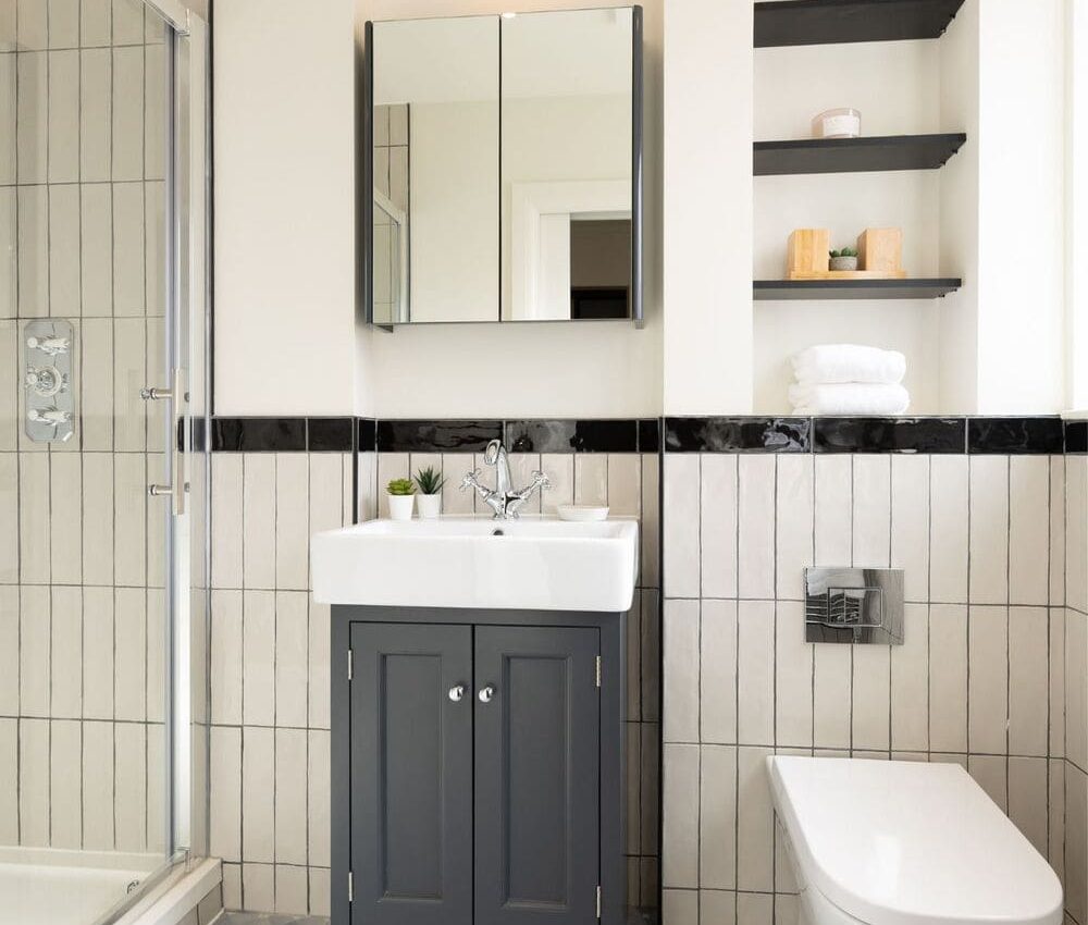 Node London Brixton - Apt 58 - Bathroom-1 WM