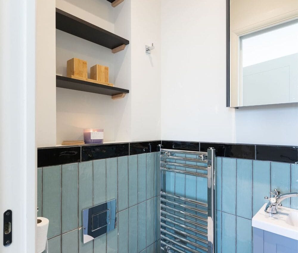Node London Brixton - Apt 61 - Bathroom-1 WM