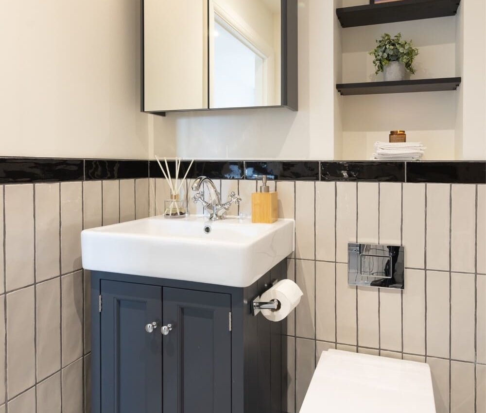 Node London Brixton - Apt 62 - Bathroom-2 WM