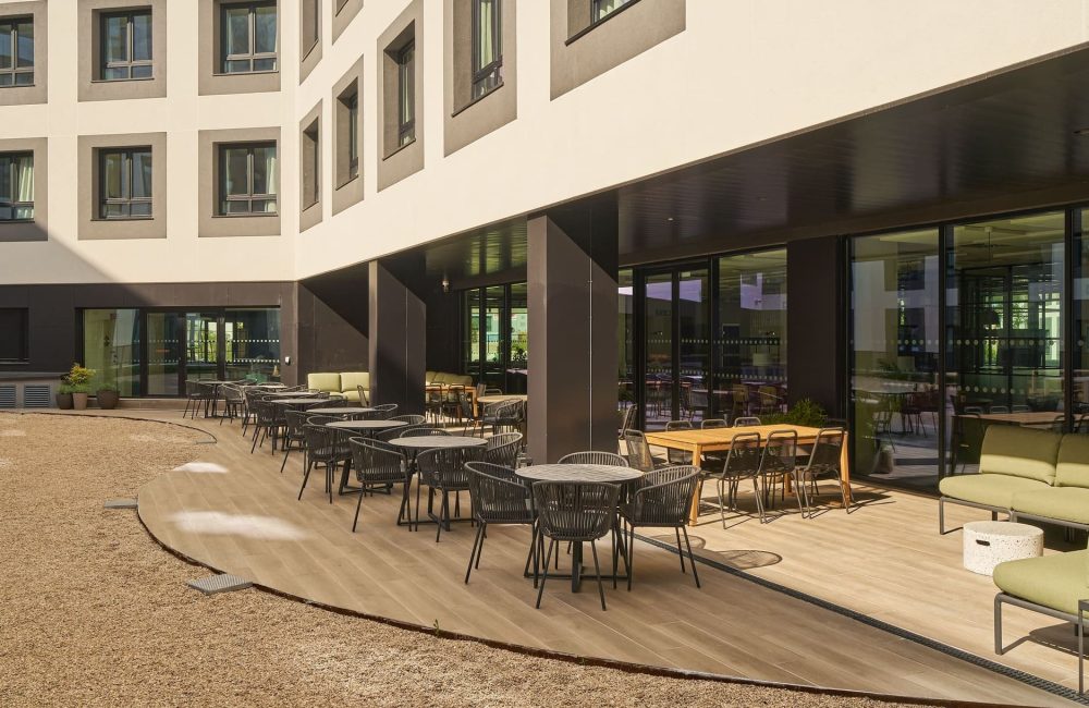 espacio exterior_node_madrid_carabanchel